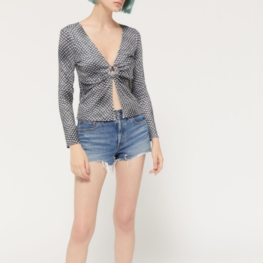 Urban Outfitters Clarissa Printed Plunging Flyaway Top Size‎ S